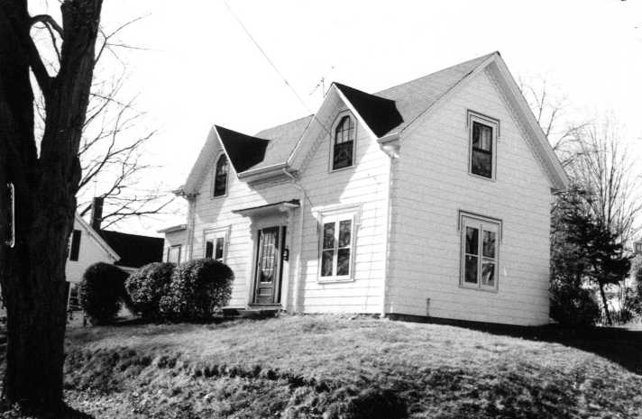 11 Liberty Street, the Levi Howe house (c 1870)