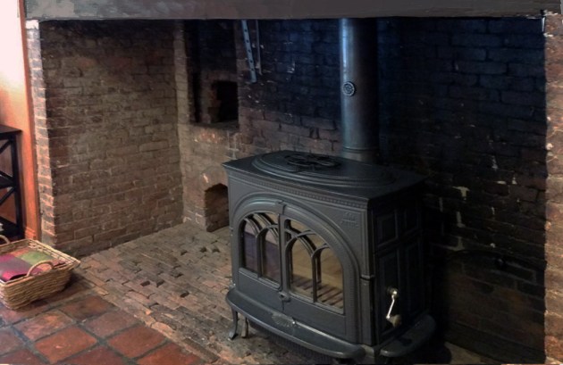 7 South Village Green Ipswich fireplace