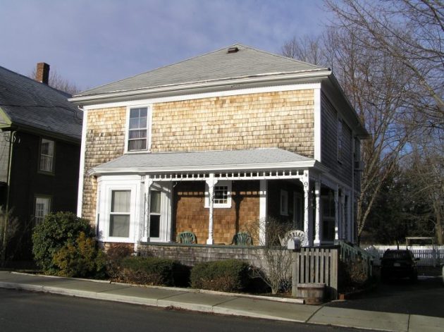 9 Pleasant St. 