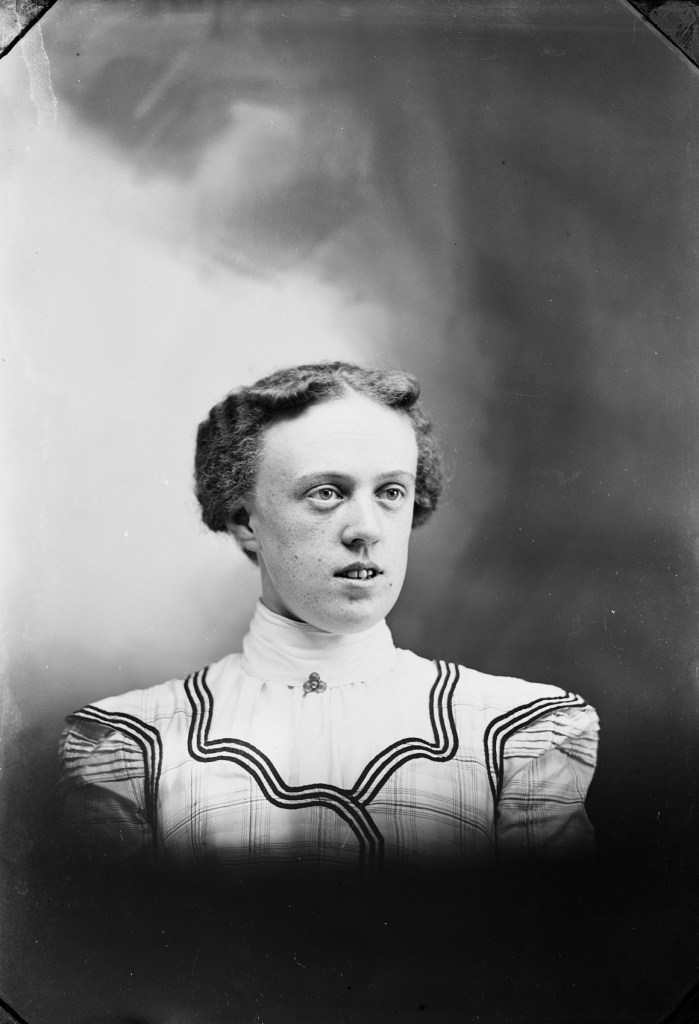 1900 girl Ipswich MA