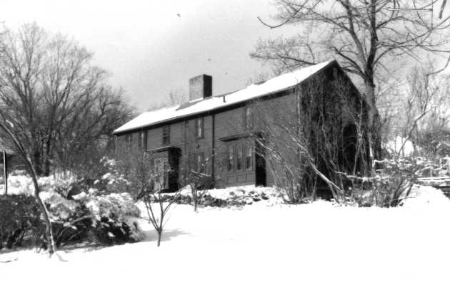 28 Water Street, Ipswich MA: the Harris - Stanwood House (1696) on the MACRIS site.