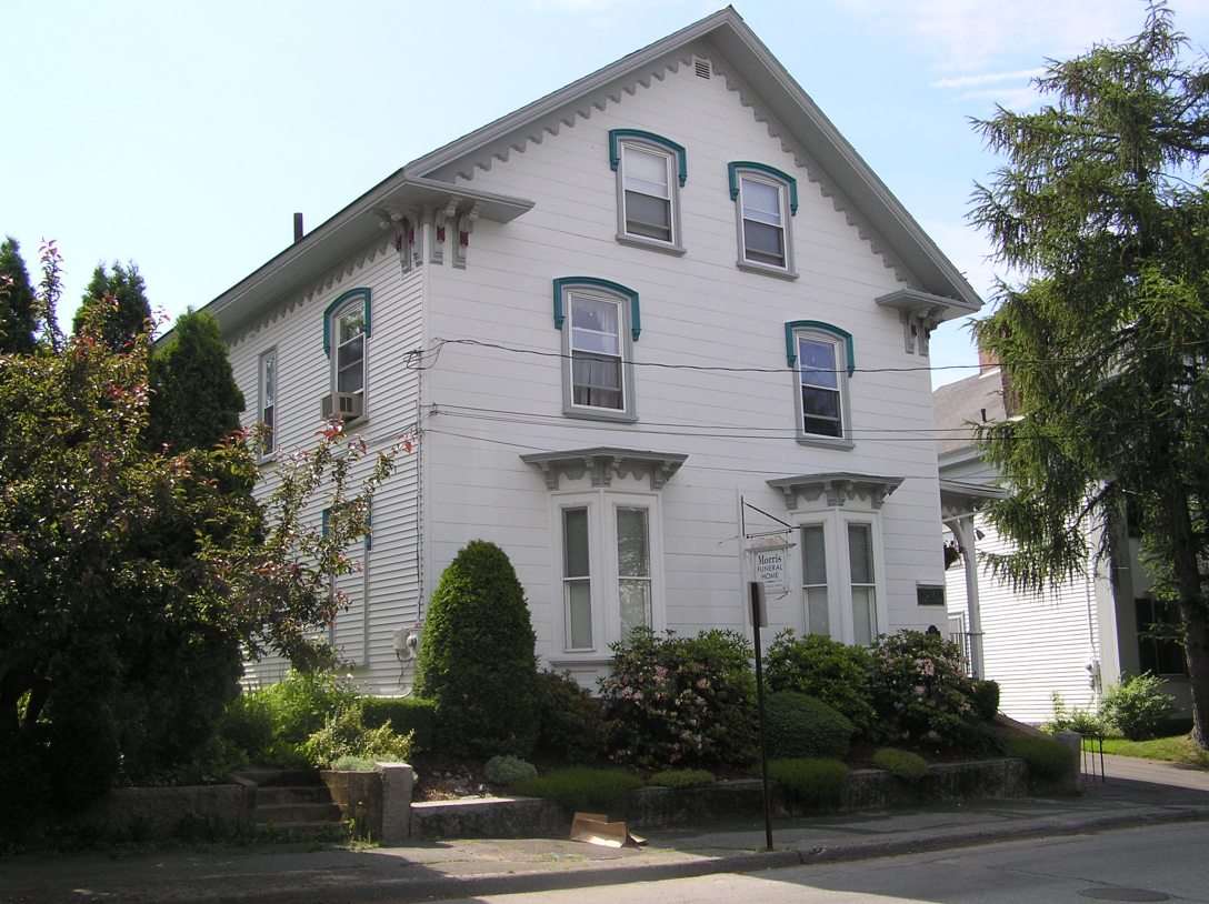 45 North Main Street, the Isaac Flitchner house (1860)