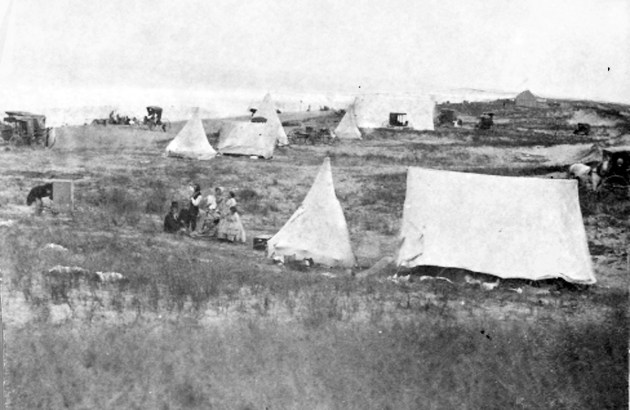 Tents at Ipswich Bluffs