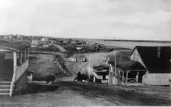 View of Great Neck from Little Neck, with Pavilion Beach in the middle