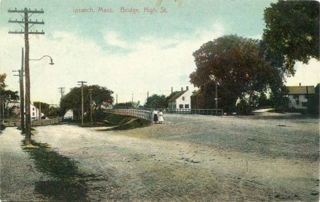 The first bridge over the tracks at High Street was built in 1906