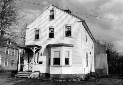 90 County Road, the William Wade house 