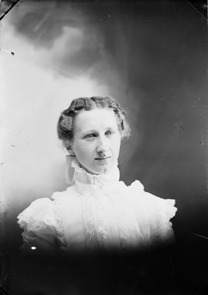 1900 girl Ipswich MA