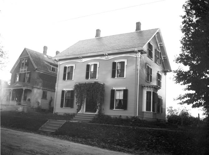 The parsonage at the beginning of the 20th Century, photo by George Dexter