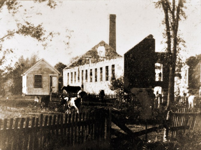 Willowdale Mill, constructed by Dr. John Manning. Photo by Edward Darling, courtesy of William Barton