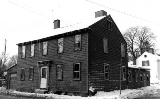 Photo of the Bennet-Caldwell house in the late 20th Century, from the MACRIS site