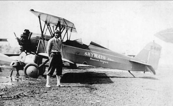 Crocker snow of Ipswich, an aviation pioneer