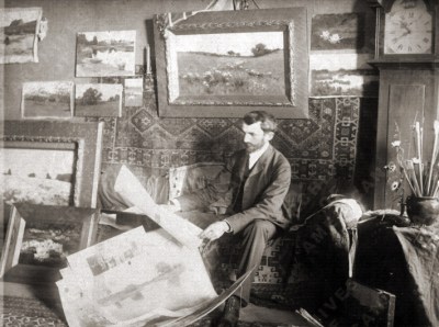 Arthur Wesley Dow in his studio in Ipswich on Spring Street