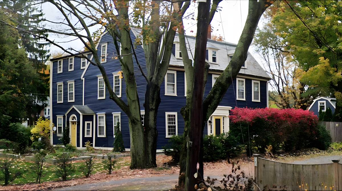 88 County Road, Ipswich MA