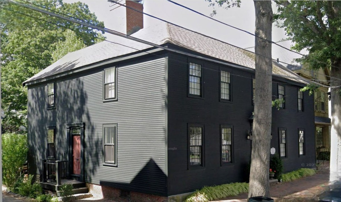 Treadwell-Hale House, 52 North Main St., Ipswich MA